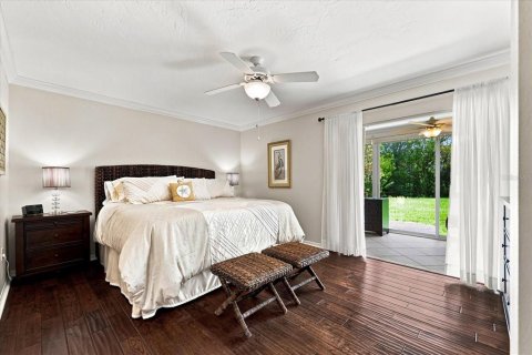 House in Sarasota, Florida 2 bedrooms, 148.74 sq.m. № 2312301 - photo 16