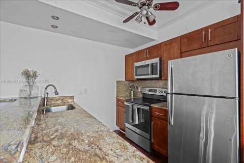 Condominio en venta en Miami Beach, Florida, 1 dormitorio, 53.88 m2 № 1929808 - foto 9