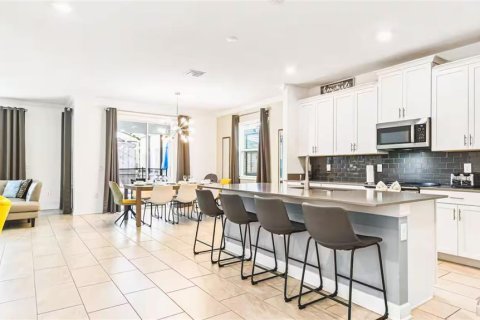 Купить виллу или дом в Киссимми, Флорида 8 комнат, 310.57м2, № 1722384 - фото 9