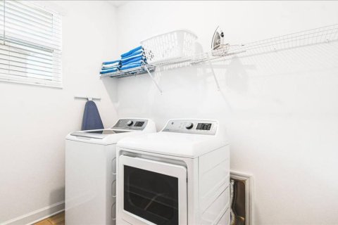 Купить виллу или дом в Киссимми, Флорида 8 комнат, 310.57м2, № 1722384 - фото 28