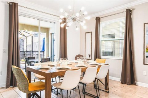Купить виллу или дом в Киссимми, Флорида 8 комнат, 310.57м2, № 1722384 - фото 3