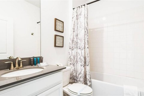 Купить виллу или дом в Киссимми, Флорида 8 комнат, 310.57м2, № 1722384 - фото 24