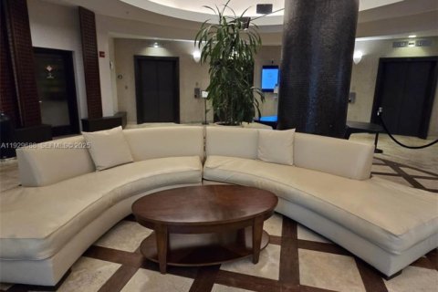 Снять в аренду кондоминиум в Майами-Бич, Флорида 1 спальня, 88.54м2, № 1988785 - фото 12