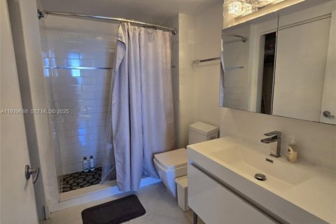 Снять в аренду кондоминиум в Майами-Бич, Флорида 1 спальня, 88.54м2, № 1988785 - фото 18