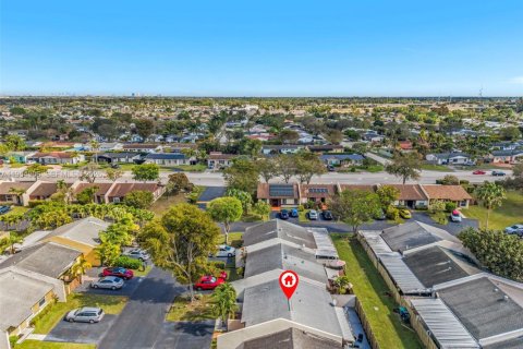 Купить таунхаус в Майами, Флорида 2 спальни, 102.29м2, № 2009250 - фото 7