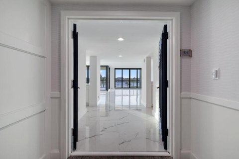 Condo in Jupiter, Florida, 3 bedrooms № 2191159 - photo 2