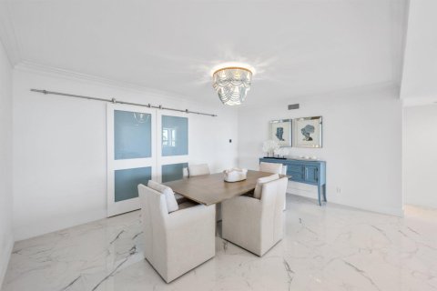 Condo in Jupiter, Florida, 3 bedrooms № 2191159 - photo 14