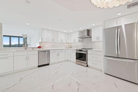 Condo in Jupiter, Florida, 3 bedrooms № 2191159 - photo 7