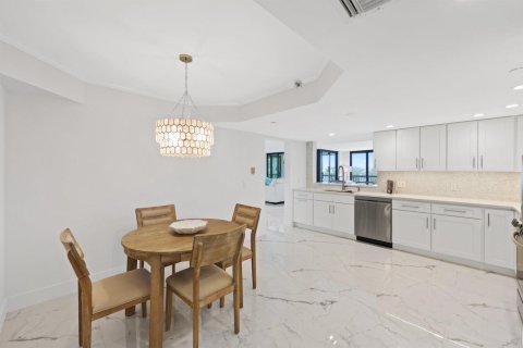 Condo in Jupiter, Florida, 3 bedrooms № 2191159 - photo 9