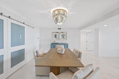 Condo in Jupiter, Florida, 3 bedrooms № 2191159 - photo 13