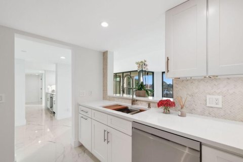 Condo in Jupiter, Florida, 3 bedrooms № 2191159 - photo 4