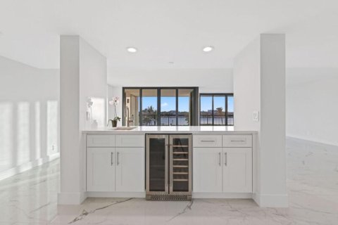 Condo in Jupiter, Florida, 3 bedrooms № 2191159 - photo 15