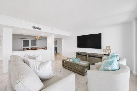 Condo in Jupiter, Florida, 3 bedrooms № 2191159 - photo 29