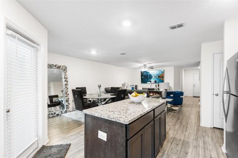 Townhouse in Tampa, Florida 3 bedrooms, 158.77 sq.m. № 2142045 - photo 10