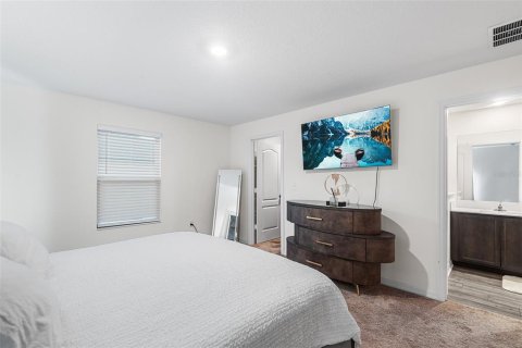 Townhouse in Tampa, Florida 3 bedrooms, 158.77 sq.m. № 2142045 - photo 18