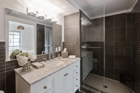 Copropriété à louer à Miami Beach, Floride: 1 chambre, 51.65 m2 № 2063704 - photo 12