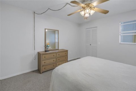 Condo in Gulfport, Florida, 1 bedroom  № 1518283 - photo 21