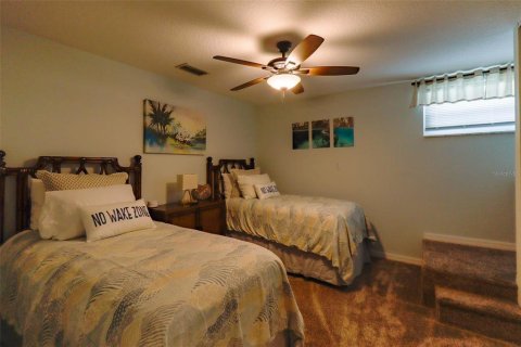 House in DeLand, Florida 4 bedrooms, 236.9 sq.m. № 1894335 - photo 30