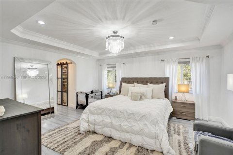 Villa ou maison à vendre à Miami Gardens, Floride: 6 chambres, 313.92 m2 № 2021991 - photo 25