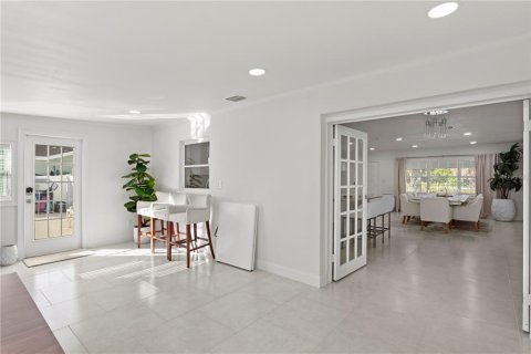 Villa ou maison à vendre à Tampa, Floride: 5 chambres, 269.51 m2 № 2267473 - photo 6
