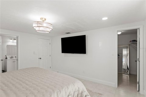 Villa ou maison à vendre à Tampa, Floride: 5 chambres, 269.51 m2 № 2267473 - photo 24