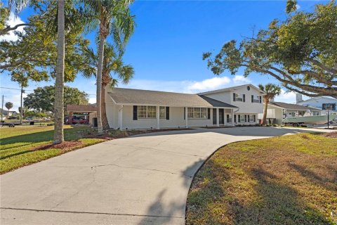 Villa ou maison à vendre à Tampa, Floride: 5 chambres, 269.51 m2 № 2267473 - photo 2