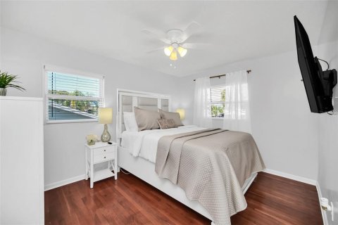 Villa ou maison à vendre à Tampa, Floride: 5 chambres, 269.51 m2 № 2267473 - photo 27