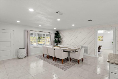 Villa ou maison à vendre à Tampa, Floride: 5 chambres, 269.51 m2 № 2267473 - photo 9