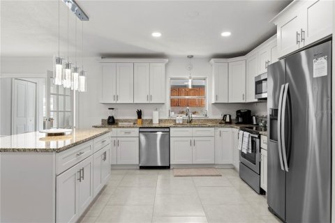 Villa ou maison à vendre à Tampa, Floride: 5 chambres, 269.51 m2 № 2267473 - photo 15