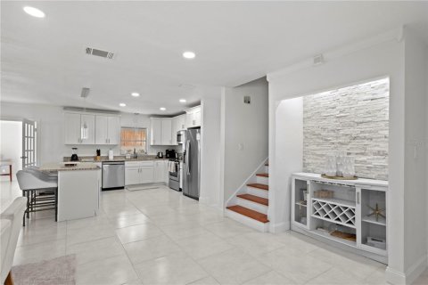 Villa ou maison à vendre à Tampa, Floride: 5 chambres, 269.51 m2 № 2267473 - photo 14