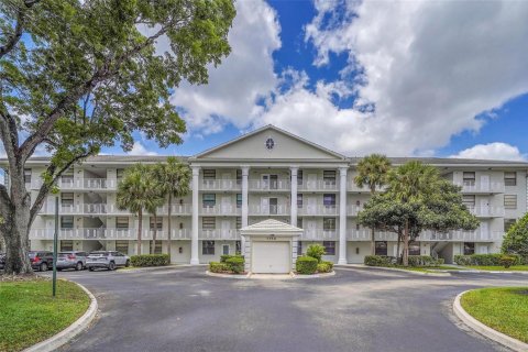 Condominio en Davie, Florida, 2 dormitorios  № 2078316