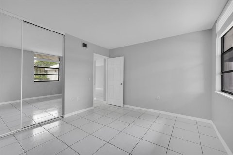 Condominio en venta en Davie, Florida, 2 dormitorios, 128.67 m2 № 2078316 - foto 9