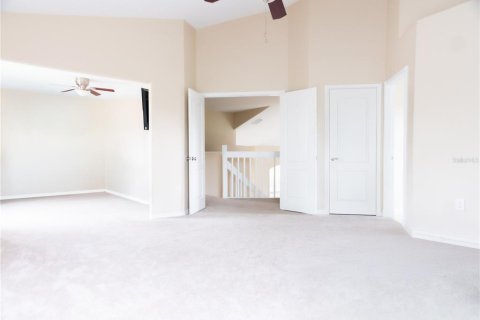 House in Tampa, Florida 4 bedrooms, 227.24 sq.m. № 1838061 - photo 9