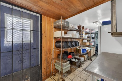 Купить коммерческую недвижимость в Лейк-Панасоффки, Флорида 331.48м2, № 2140073 - фото 29