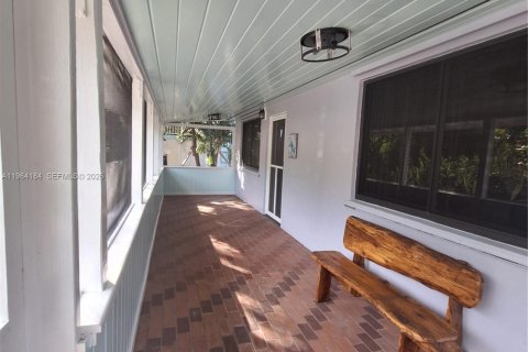 House in Key Largo, Florida 3 bedrooms, 108.7 sq.m. № 2026087 - photo 5