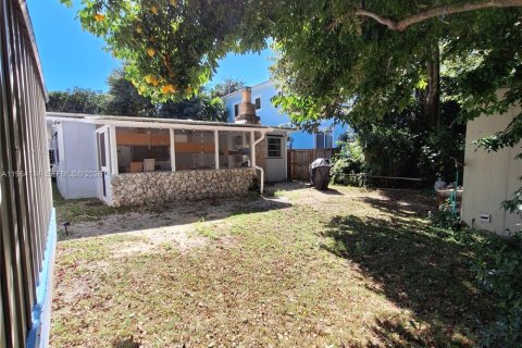 House in Key Largo, Florida 3 bedrooms, 108.7 sq.m. № 2026087 - photo 17