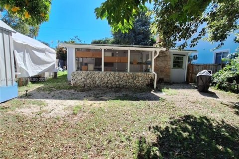 House in Key Largo, Florida 3 bedrooms, 108.7 sq.m. № 2026087 - photo 16