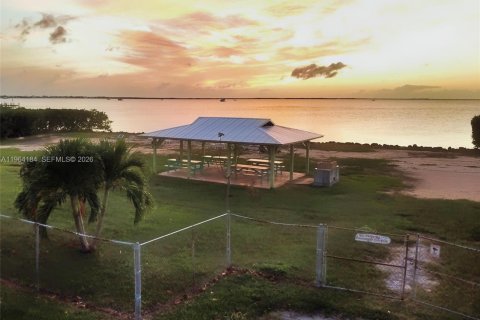 House in Key Largo, Florida 3 bedrooms, 108.7 sq.m. № 2026087 - photo 24