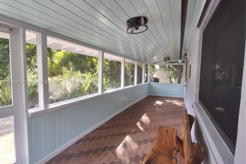 House in Key Largo, Florida 3 bedrooms, 108.7 sq.m. № 2026087 - photo 4