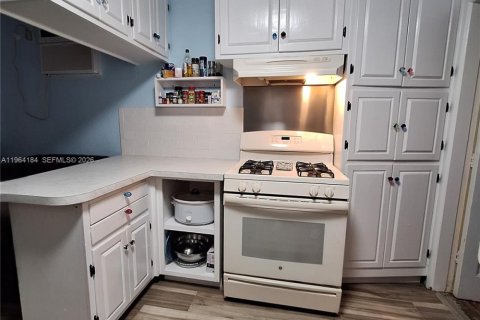 House in Key Largo, Florida 3 bedrooms, 108.7 sq.m. № 2026087 - photo 11