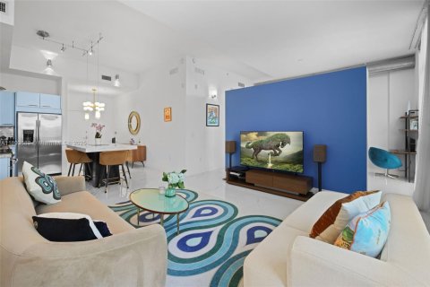 Купить кондоминиум в Майами-Бич, Флорида 1 спальня, 89.74м2, № 1958336 - фото 2