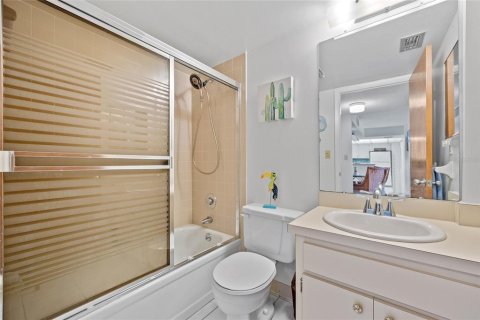 Condominio en venta en Port Charlotte, Florida, 2 dormitorios, 72.74 m2 № 1718335 - foto 21