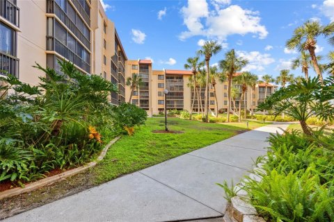 Condominio en venta en Port Charlotte, Florida, 2 dormitorios, 72.74 m2 № 1718335 - foto 30