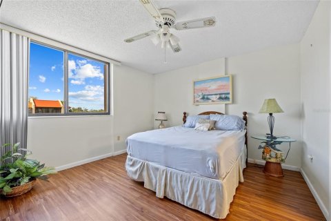 Condominio en venta en Port Charlotte, Florida, 2 dormitorios, 72.74 m2 № 1718335 - foto 16