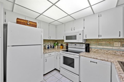 Condominio en venta en Port Charlotte, Florida, 2 dormitorios, 72.74 m2 № 1718335 - foto 14