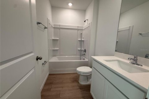 Villa ou maison à louer à San Antonio, Floride: 4 chambres, 169.83 m2 № 2426850 - photo 4
