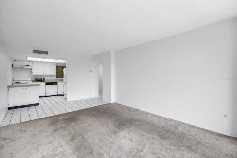 Condominio en venta en Clearwater, Florida, 1 dormitorio, 67.35 m2 № 1803690 - foto 12