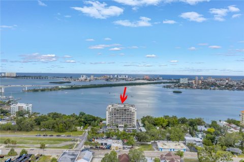 Condominio en venta en Clearwater, Florida, 1 dormitorio, 67.35 m2 № 1803690 - foto 1