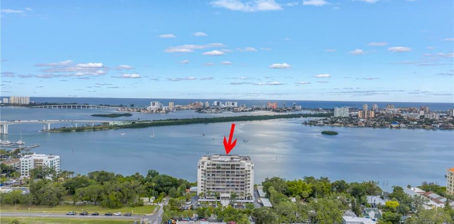 Condominio en Clearwater, Florida, 1 dormitorio  № 1803690