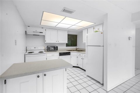 Condominio en venta en Clearwater, Florida, 1 dormitorio, 67.35 m2 № 1803690 - foto 9